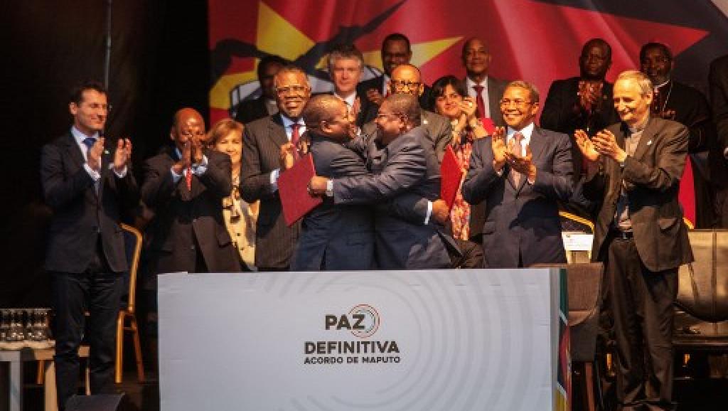 Mozambique Accord De Paix Entre Le Gouvernement Du Mozambique Et La